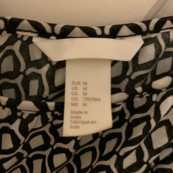 Patterned tank - Picture 3 of 3